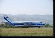 Antonov AN-124 Russia-Douchanbe-03avr2008-DSC_0014.jpg
